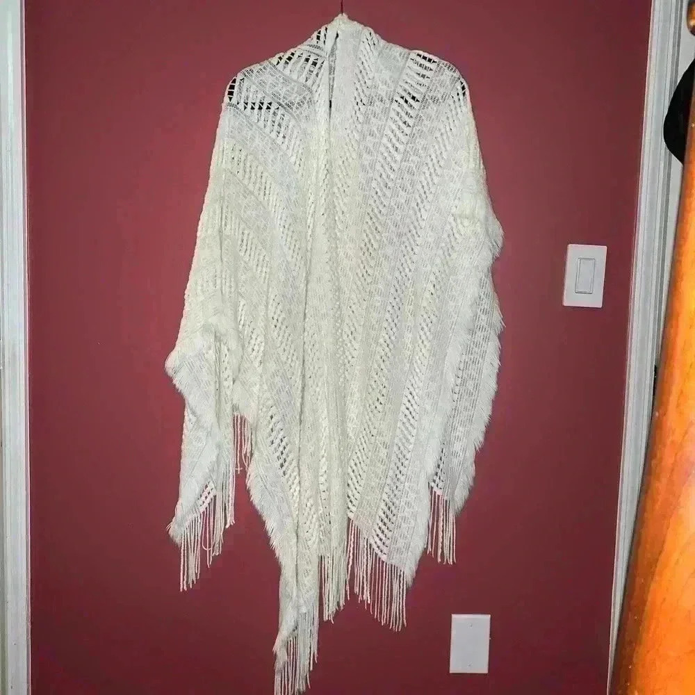 Cejon White Cover Cardigan - Picture 2 of 7